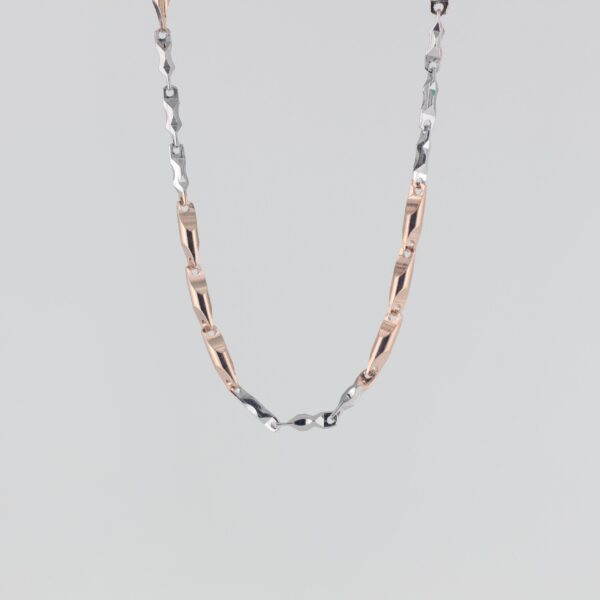 BladeTwist Dual-Tone Chain